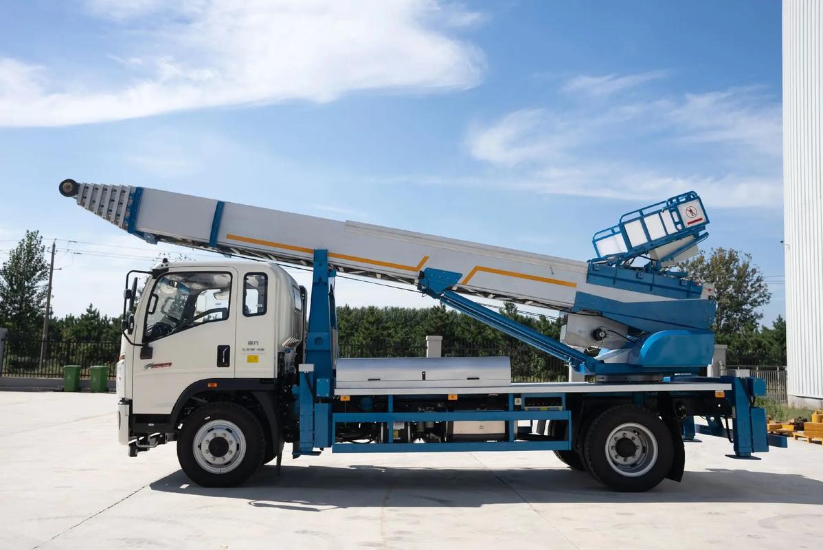 五通桥云梯上料车租赁费用