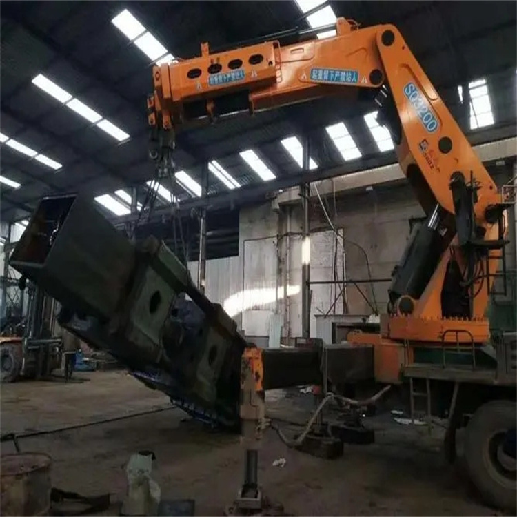 五通桥130吨折臂吊车出租吊机租赁附近电话