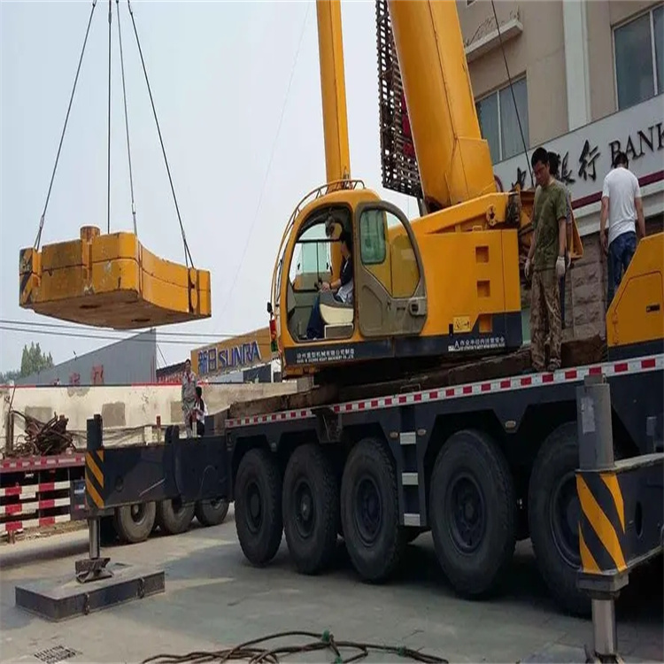 五通桥吊车怎么吊玻璃